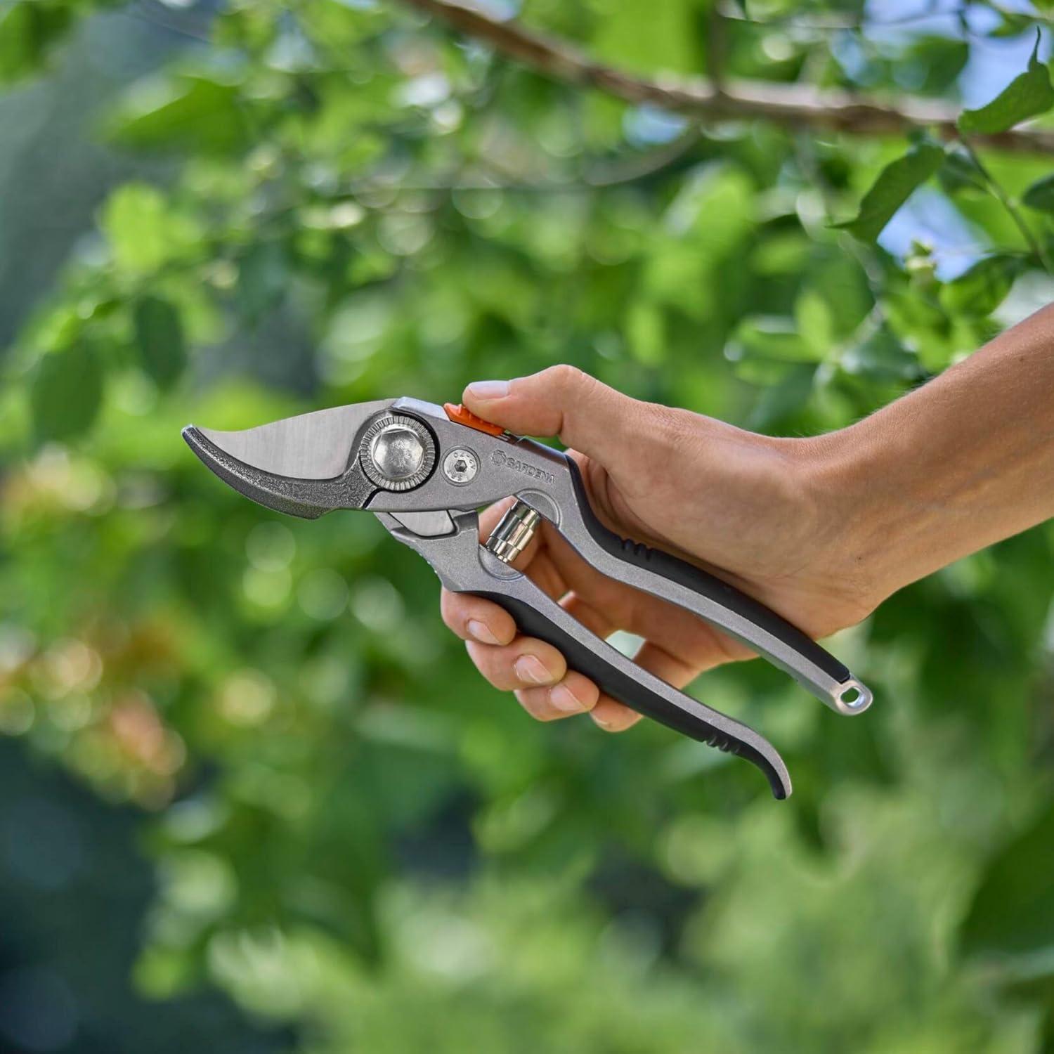 image8702 Aluminium Secateurs Premium Bypass Pruner for Thicker Twigs and Branches Robust Aluminium Handles Replaceable Blade Max Cutting Diameter 1quot