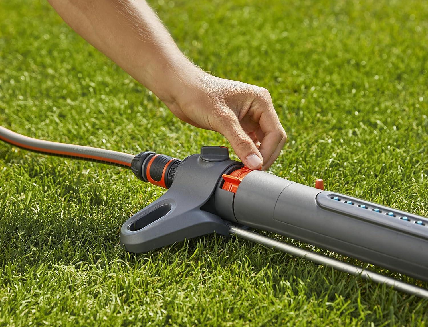 imageGARDENA 20570 Up to 3800 sq ft AquaZoom Adjustable Oscillating Yard Sprinkler for Watering Large Area Lawn and Garden Aquazoom Outdoor oscillating Sprinkler has Wide Heavy Duty Base3800 ft