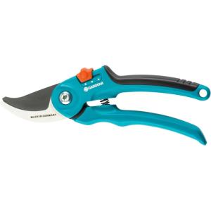 GARDENA (08857) Adjustable Bypass Garden Pruning Shears for Trees, Roses, and Flowers. Heavy Duty Professional Steel Cutting Blades, Sharp Trimming Pruners. Made in Germany(Bypass)