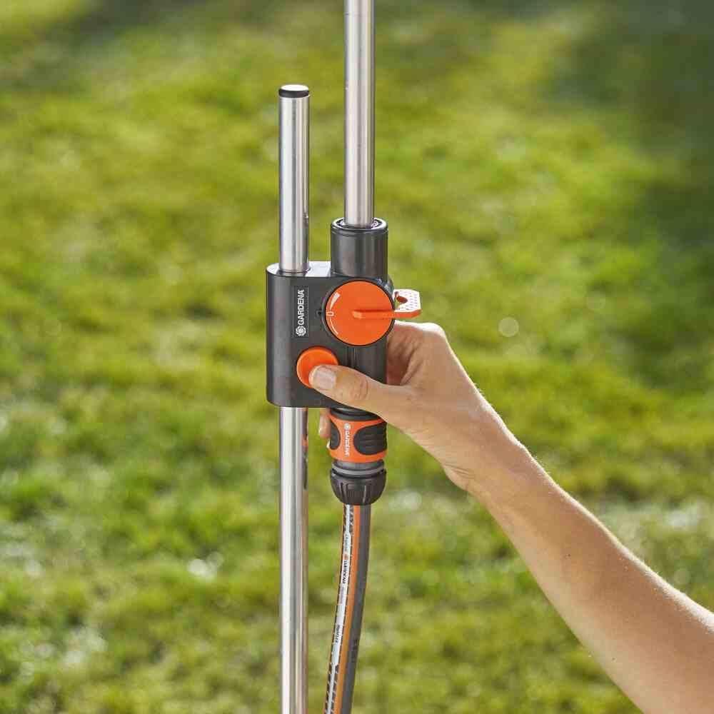 image961 Outdoor Portable Garden Shower Solo On Spike