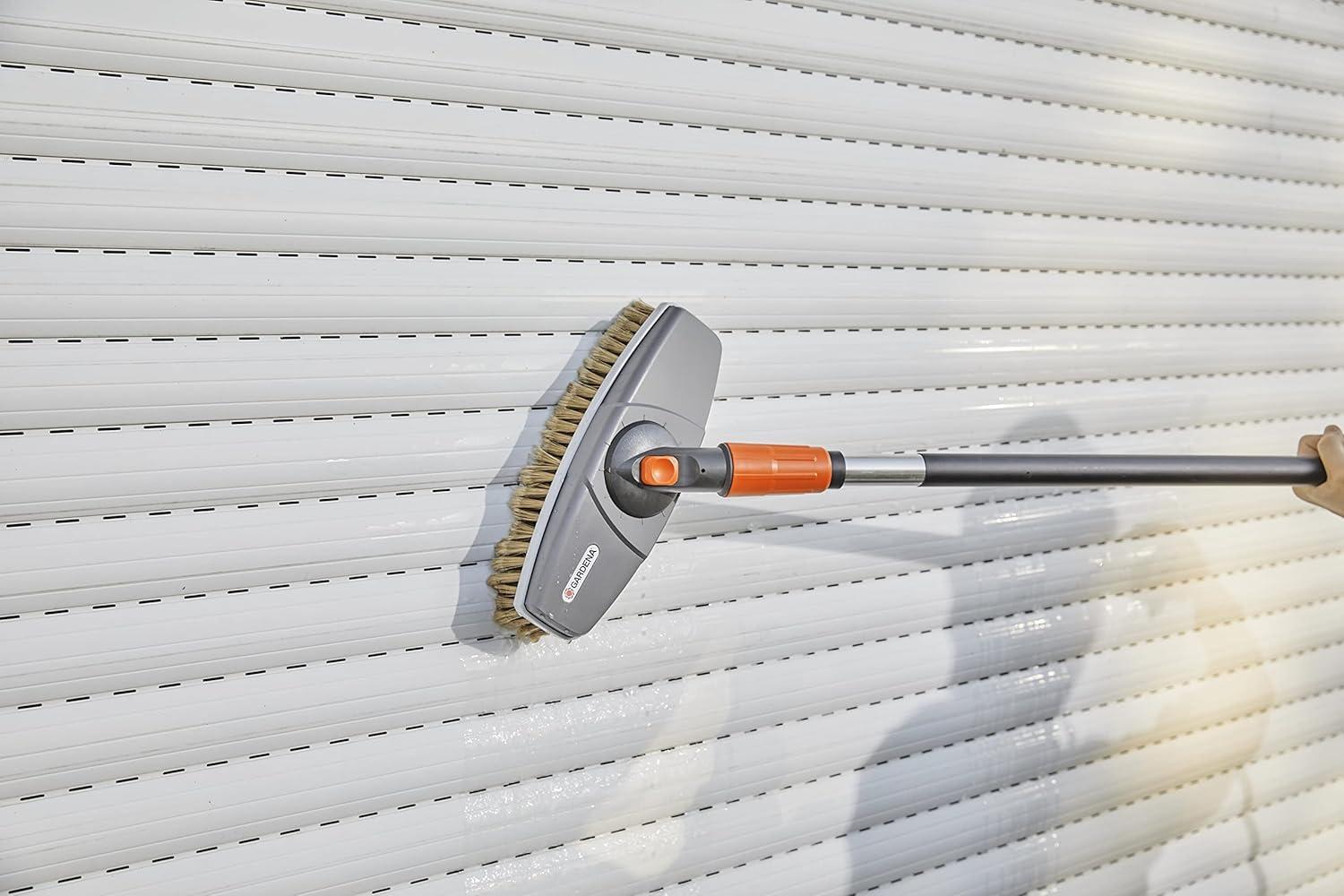 imageBrosse de Lavage de Gardena Brosse de Nettoyage pour Cleansystem pour Les Surfaces et Le Lavage des Voitures 557020