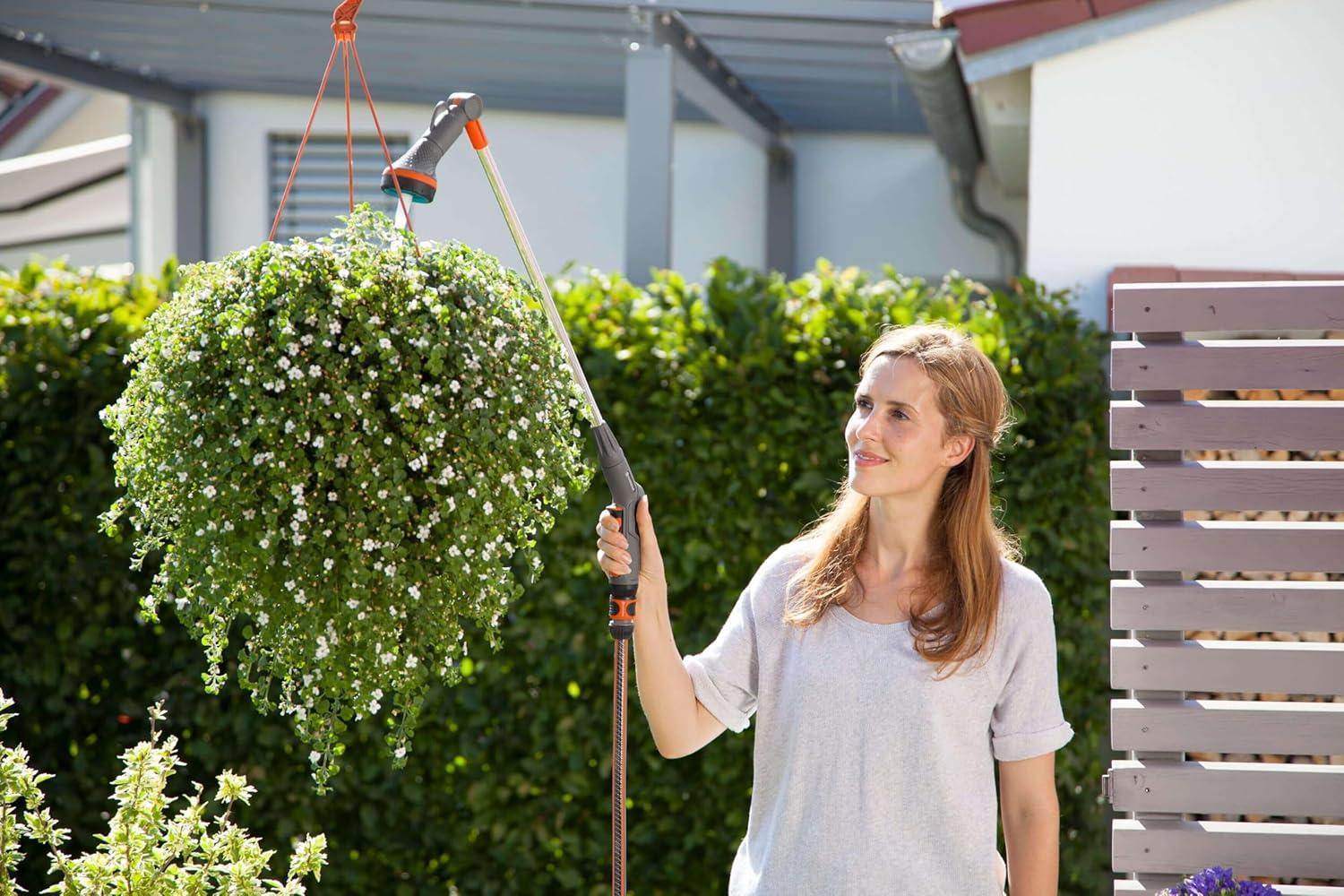imageFusil arrosoir avec rgulateur Classic de Gardena pulvrisateur robuste de jardin pour un arrosage doux et rgulier 75 cm de long 1833220Fusilarrosoir pour suspensions Comfort