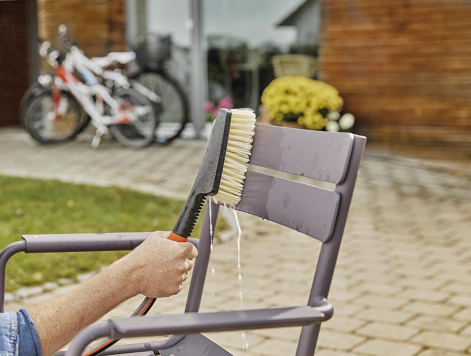 imageGardena Brosse de lavage la main Grand mainschrougneuses pour les zones difficiles atteindre pour les surfaces sensibles la rgulation essentielle 98420