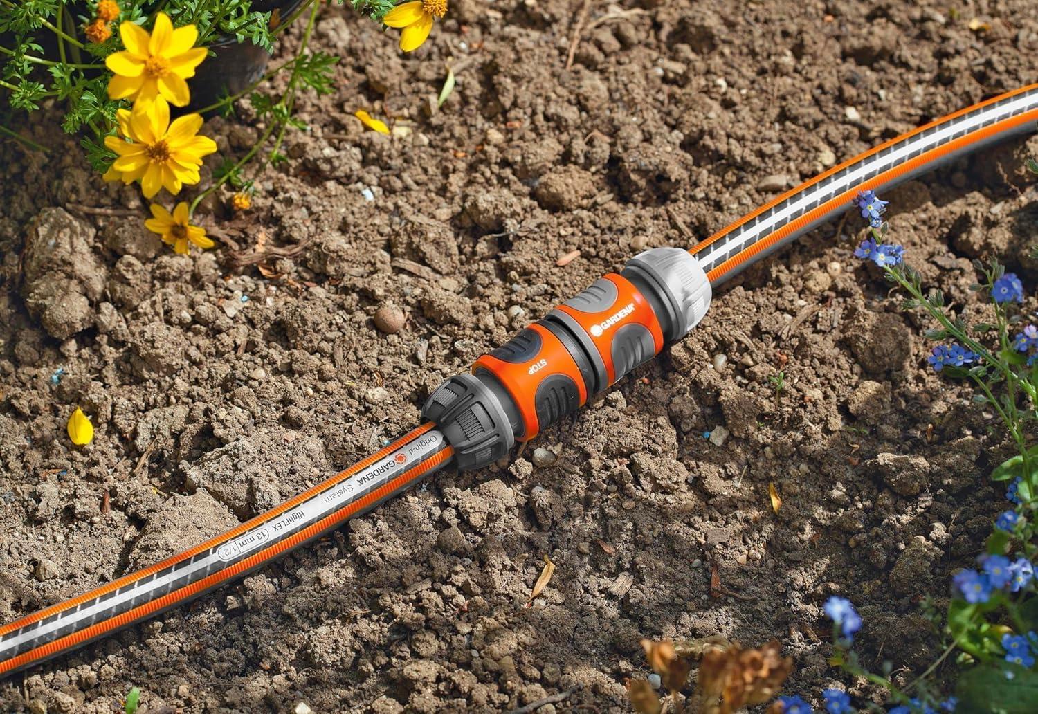 imageGardena Couplage pice de raccordement pour la connexion de tuyauterie scurise raccordement de deux tuyaux pour lextension la transition de tuyaux de 19 mm 34 13 mm 12 293120