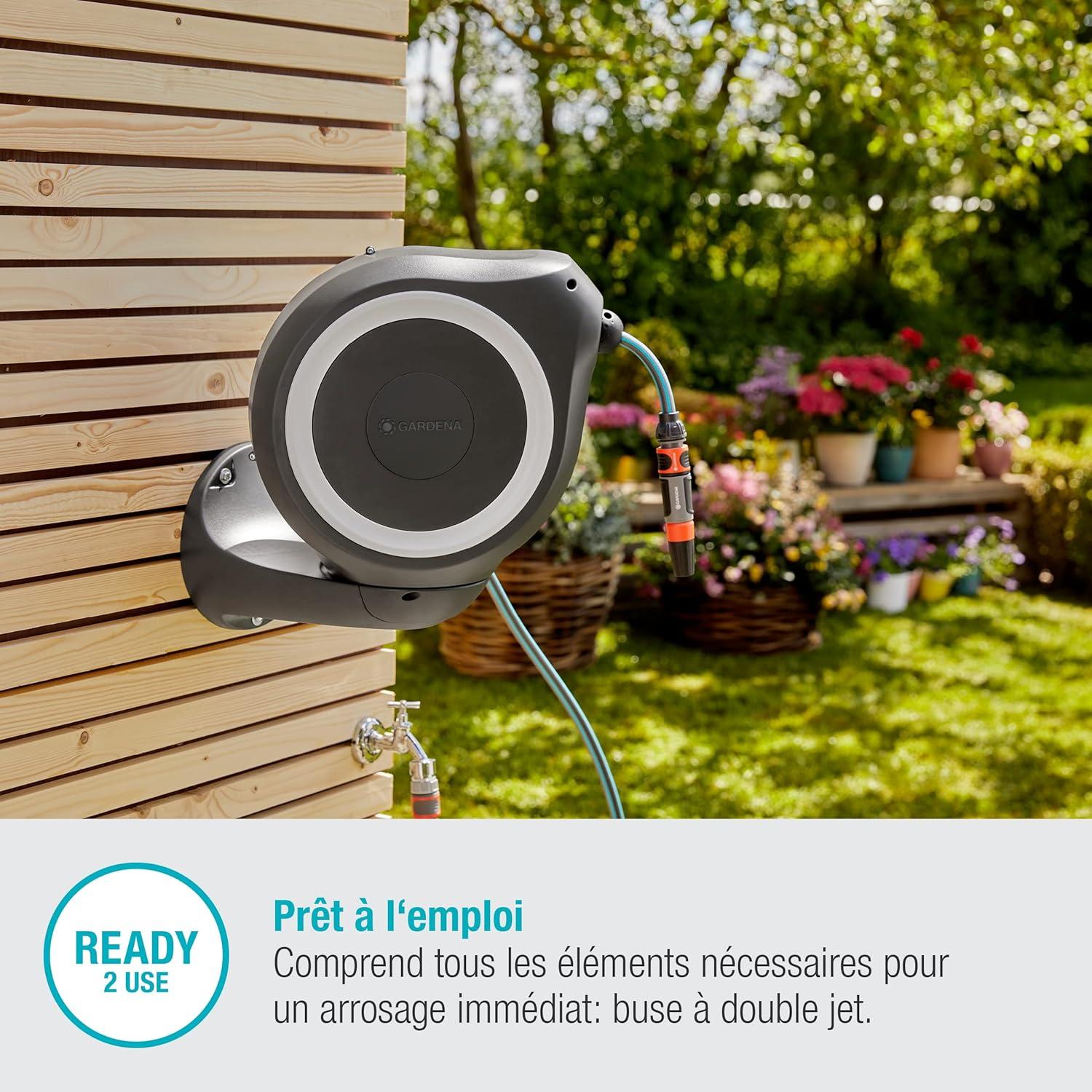imageGardena Enrouleur de tuyau Mural RollUp S blanc Longueur 15m 13mm Garantie 5 ans Dvidoir pivotant 180 Kit complet avec lance raccord tuyau Gardena et support mural inclus 1860220Blanc