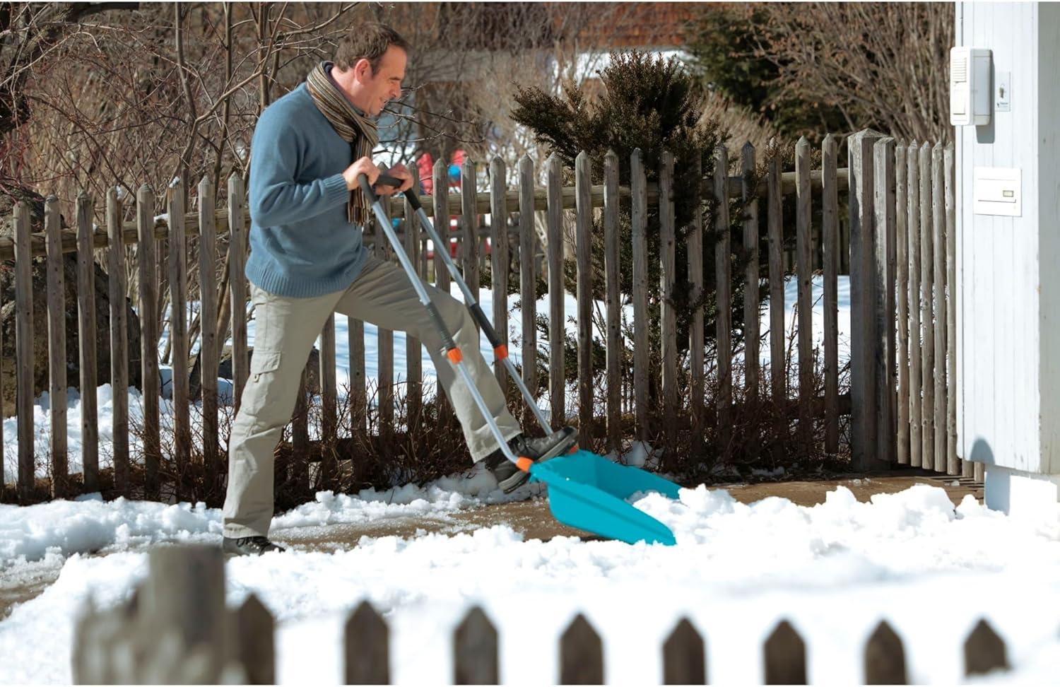 imageGardena Pelle neige KST 50 combisystem pelle de dneigement avec bord en plastique rsistant labrasion lame en plastique rsistant au froid jusqu 40 C largeur de travail 50 cm 324120Traneau neige
