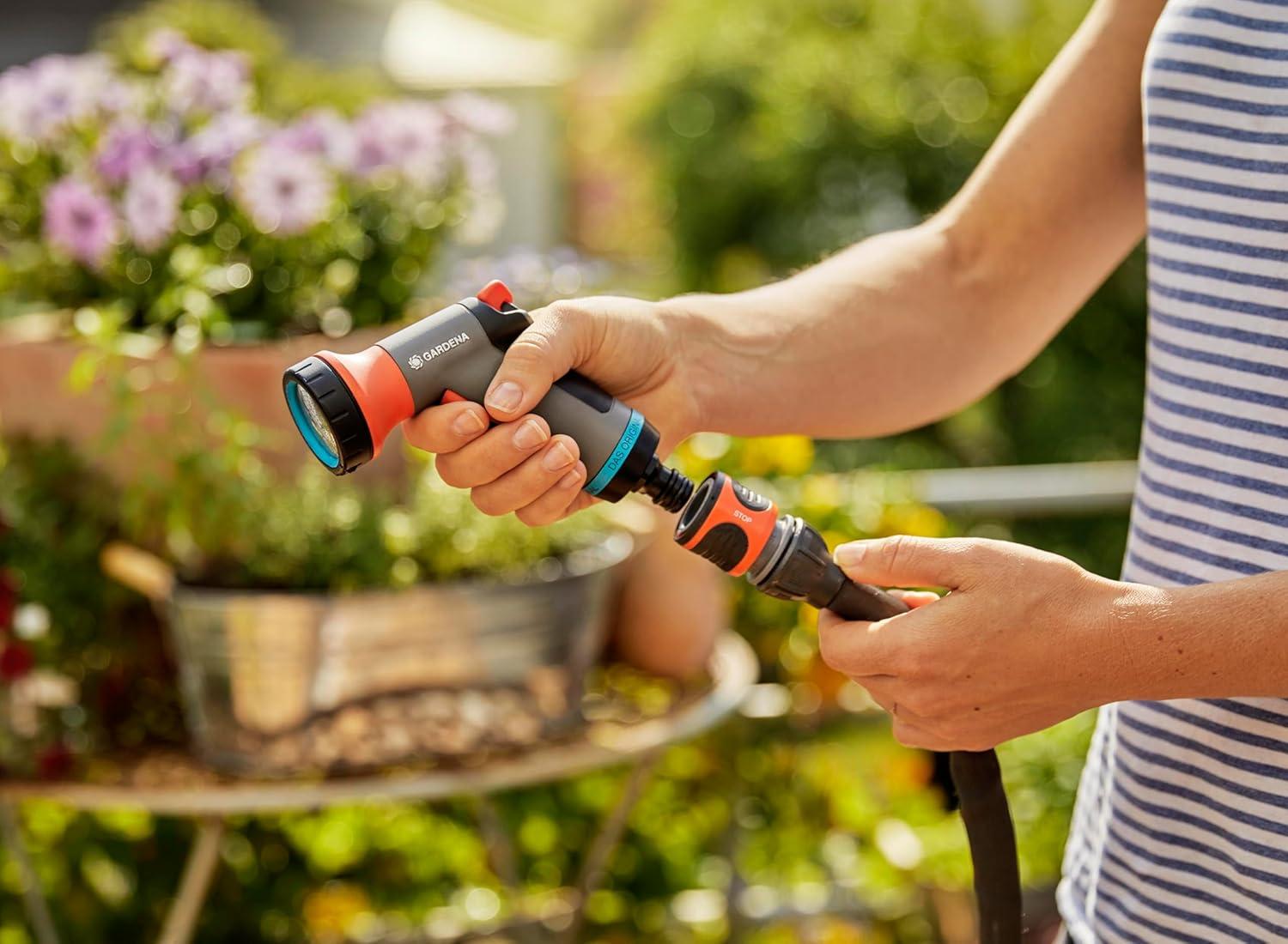 imageGardena pistoletarrosoir de balcon lance darrosage des plantes pulvrisation ultra douce protection contre le gel commande une main 1840520Pistoletarrosoir de balcon