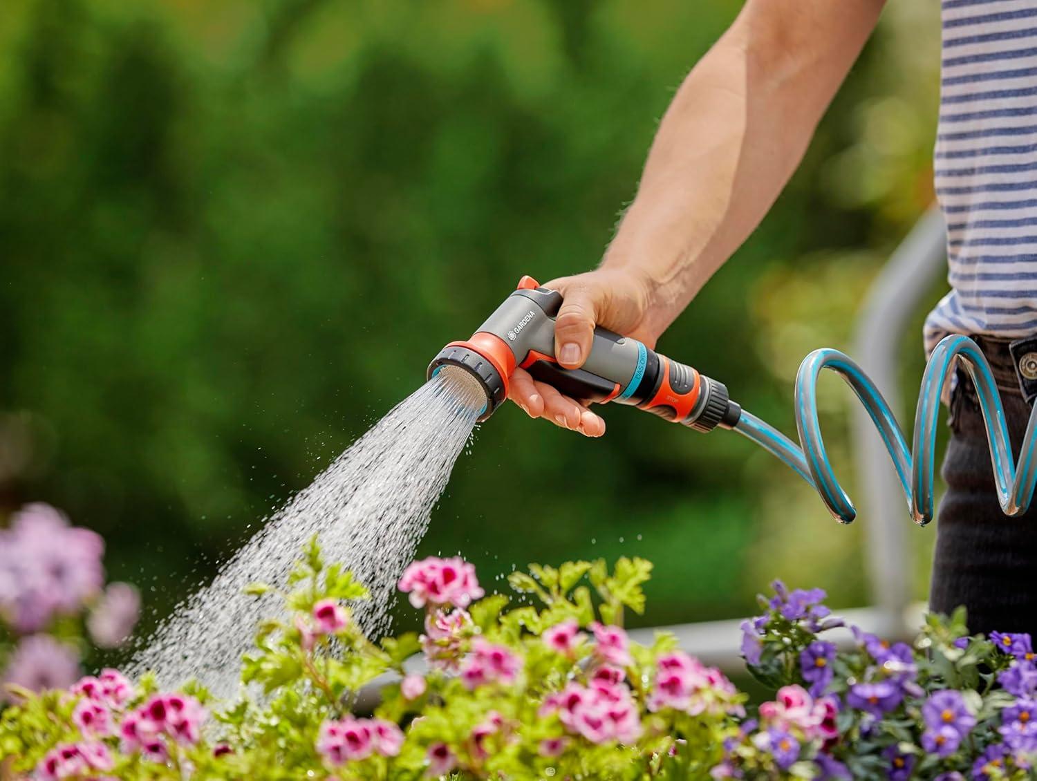 imageGardena pistoletarrosoir de balcon lance darrosage des plantes pulvrisation ultra douce protection contre le gel commande une main 1840520Pistoletarrosoir de balcon