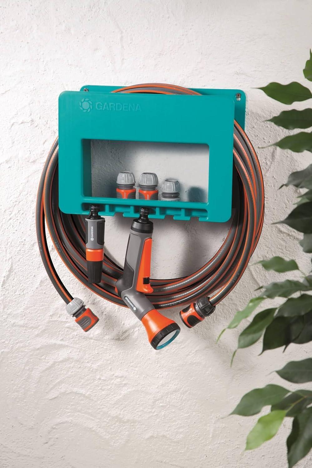 imagePorte tuyau mural de Gardena support de tuyau darrosage pour tuyau et pices du systme Original de Gardena pour un arrosage simple 0024120Portetuyau darrosage