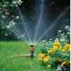 Arroseur rotatif Foxtrott Classic de Gardena : arroseur de pelouse pour un arrosage uniforme de surfaces jusqu&rsquo;à 130 m², sans flaques d&rsquo;eau, secteur d&rsquo;irrigation 360°, portée de 13 m (1953-20)(max ⌀17m)
