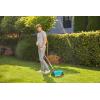 Gardena Épandeur à main : conteneur et épandeur manuel, idéal pour épandre facilement du sel, du sable ou des gravillons grâce à un système unique de dosage, utilisable aussi pour l&rsquo;engrais (3255-20)(Épandeur combisystem)
