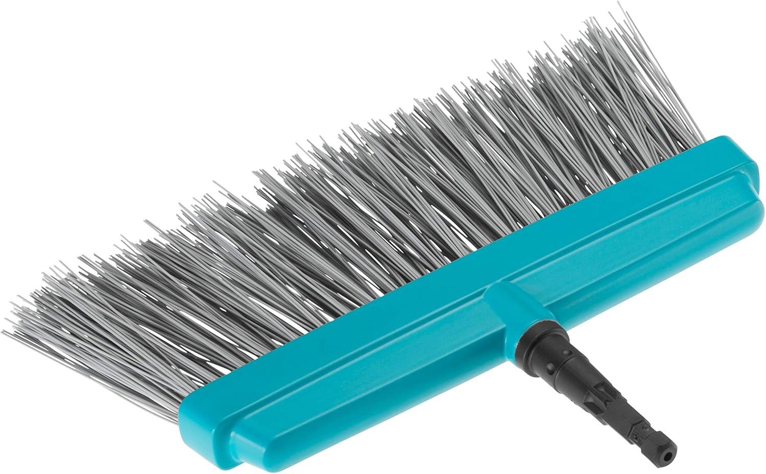 imageBalai de terrasse Combisystem de Gardena balai en plastique adapt tous les manches Combisystem 360920Balai de terrasse