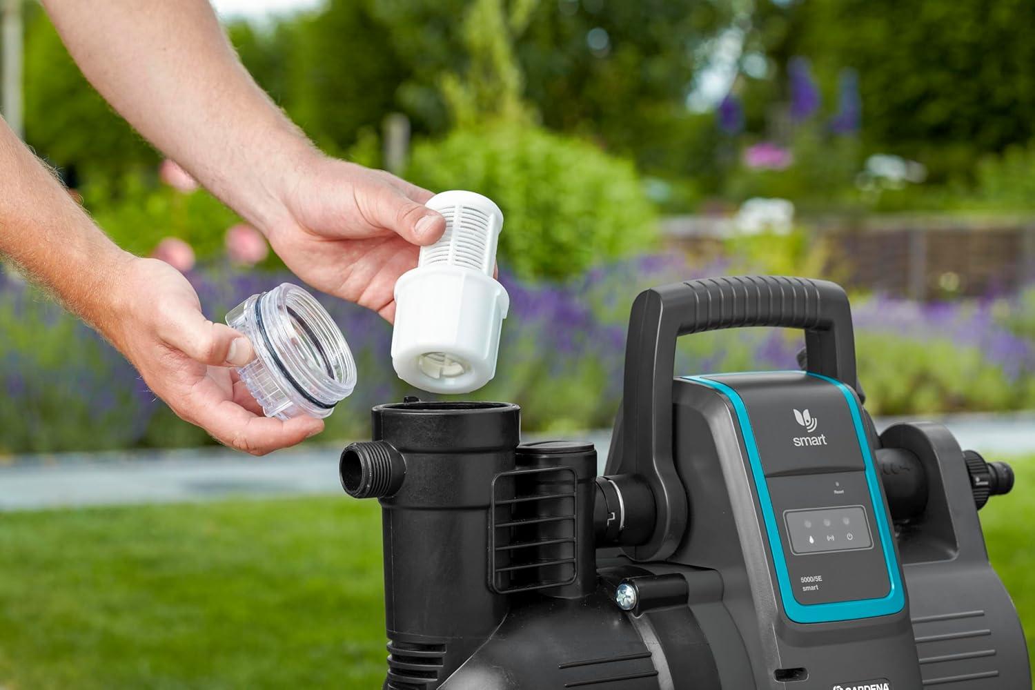 imageGARDENA Kit Smart Pressure Pump Pompe darrosage de surface 50005 Commande Par AppTablette avec Passerelle Smart Gateway Dbit 5 000 LH Protection Contre le Fonctionnement Sec 1910620jusqu 5000 lh commande par app
