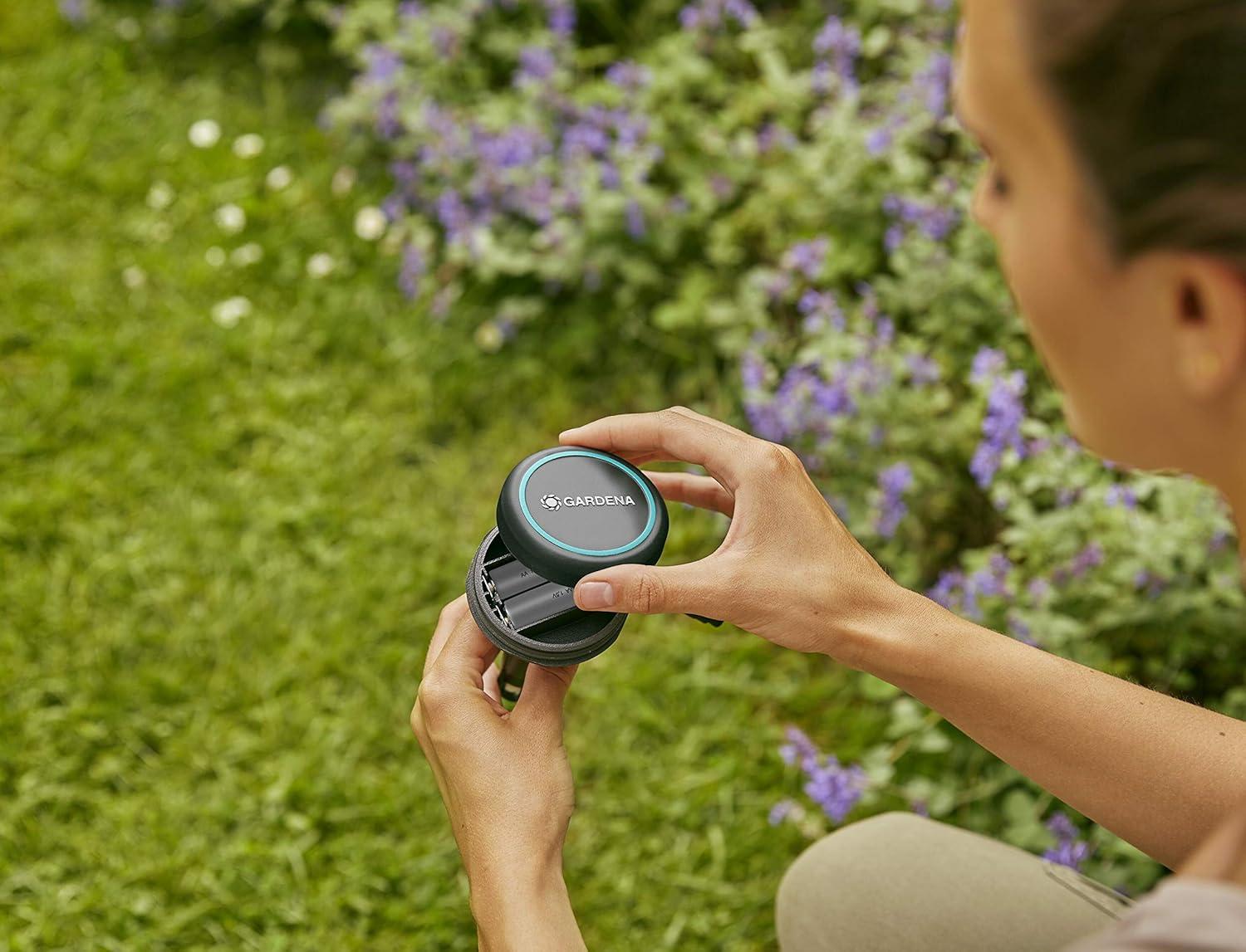 imageGardena Cble de rallonge 10 m Pour capteur de pluie Gardena et sonde dhumidit du sol Gardena cble de raccordement avec systme Click simple jusqu 105 m sur et sous le sol 0186820