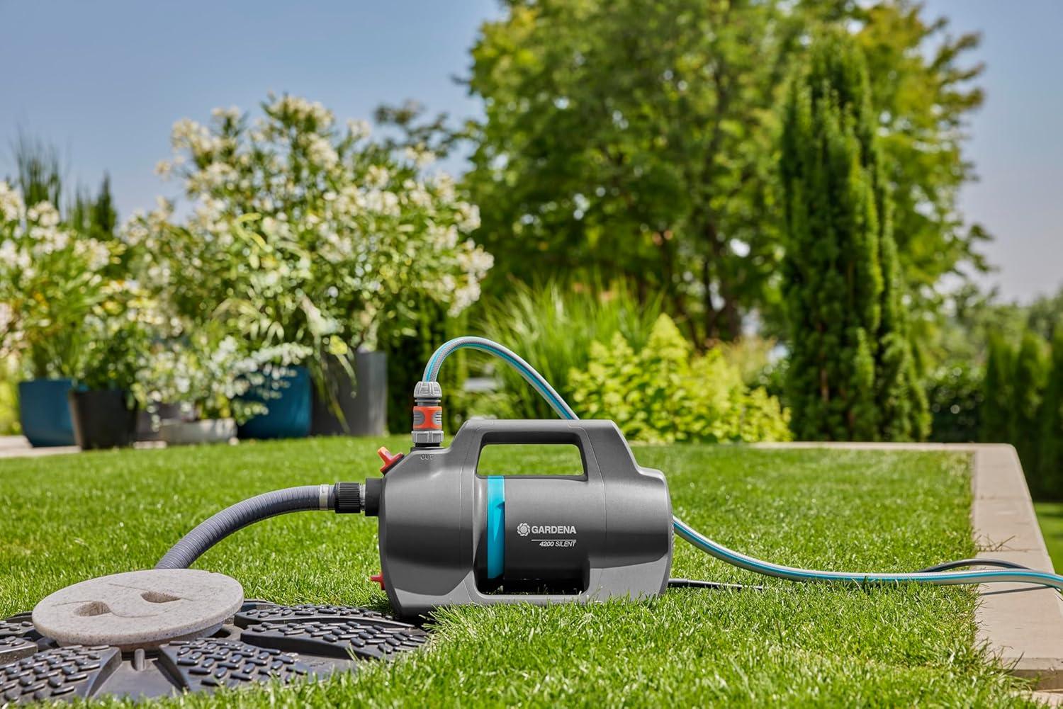 imageGardena Pompe de jardin 4200 Silent Set Pompe dirrigation trs silencieuse et innovante avec kit daspiration de 35 m et tuyau classique de 20 m dbit 4200 lh moteur 600 W tanche905520
