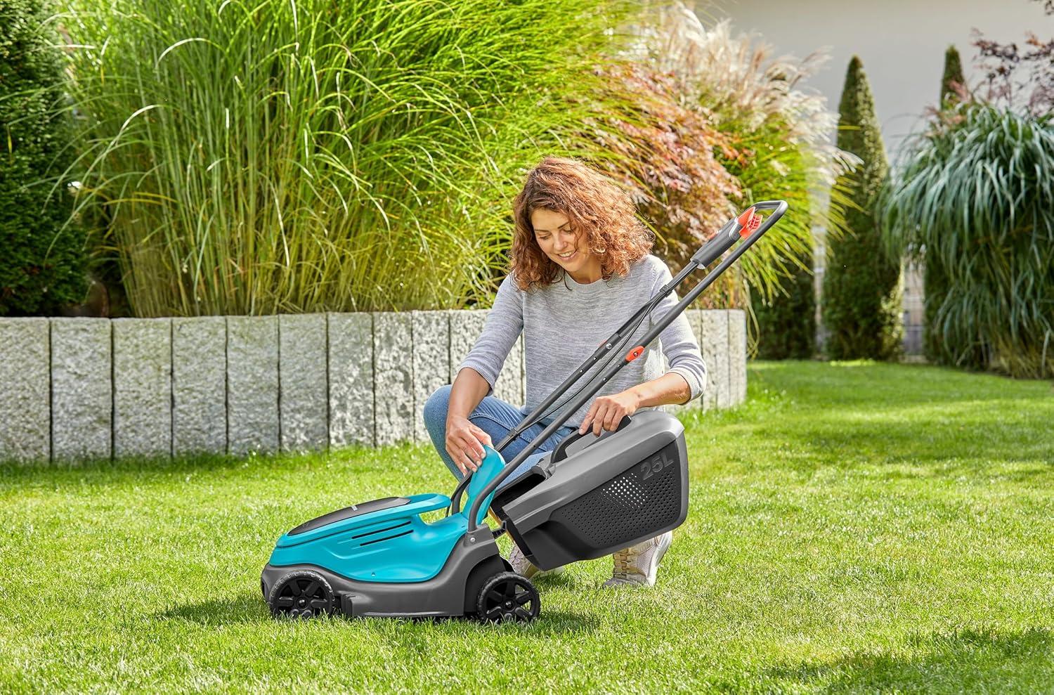 imageGardena Tondeuse Gazon sans Fil EasyMax 3018V ReadytoUse Set Largeur de Coupe de 30 cm avec Batterie Power for All compacte et maniable idale pour Les Petits Jardins 1462920