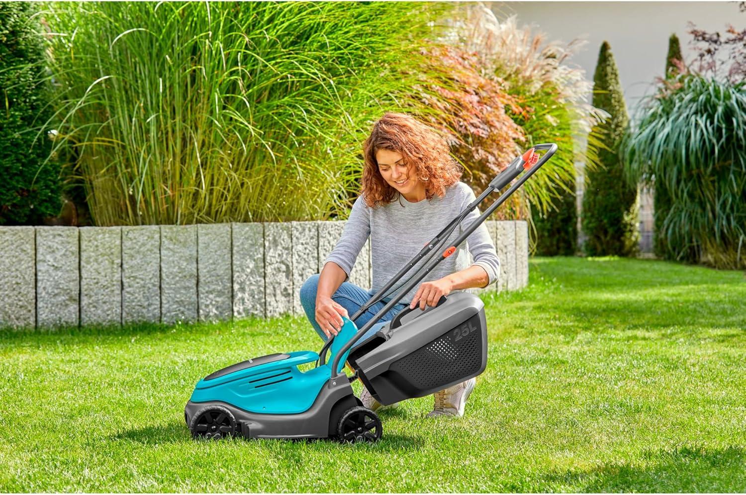 imageGardena set tondeuse gazon sans fil PowerMax 3736V P4A prt lemploi Tondeuse amplt350 m largeur coupe 37 cm volume bac 45 l rg central haut coupe moteur PowerPlus mode co 146382030cm
