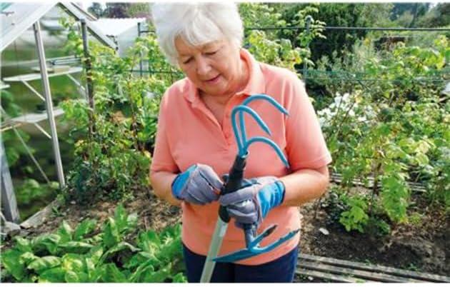 imageManche tlescopique Combisystem de Gardena160290 cm manche dextension pour tous les appareils Combisystem 160290 cm de longueur rglable individuellement avec amortisseur 372020Manche alu gain