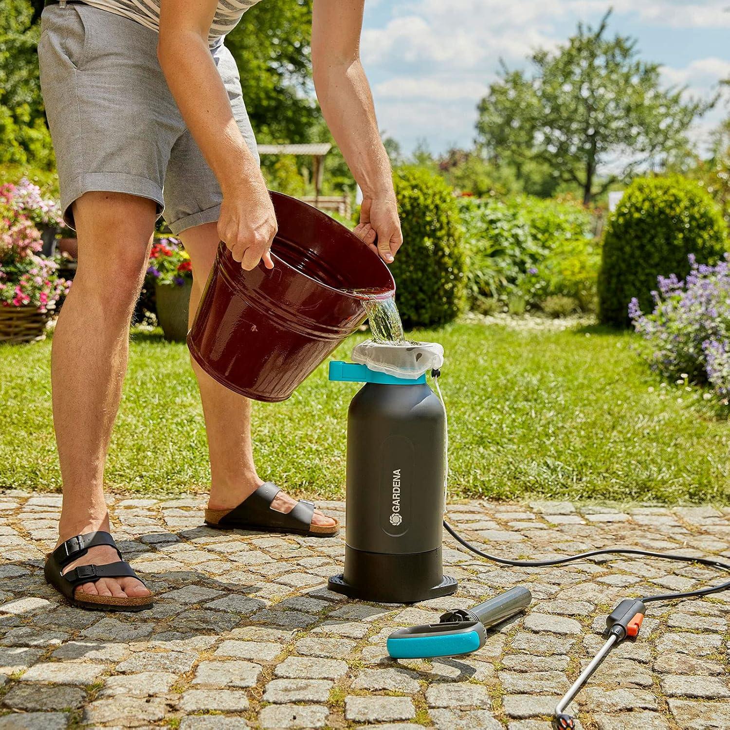 imagePulv press 5 l Comfort Gardena Pulv pressi et surface de marche intgre poigne de lance avec fonction de verrouillage bandouliresoupape de surpression 11130205l