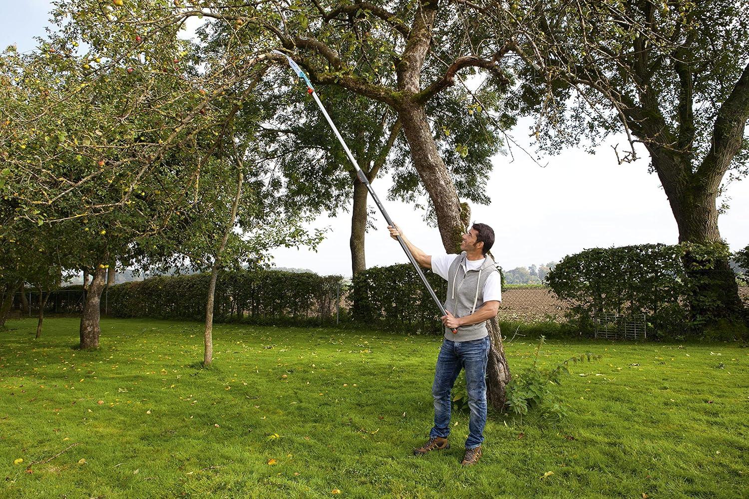 imageScie arque Combisystem 300 PP de Gardena scie branche pour des coupes de branches optimales longueur de lame 315 mm bute antidrapante denture de prcision avec afftage des 2 cts 873888300 mm