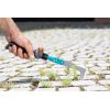 Balai à gazon Combisystem de Gardena : balai à main pour ramasser les déchets de jardin, largeur de travail 12 cm, en acier de qualité, poignée ergonomique, protection contre la corrosion (8919-20)(Couteau-émousseur)