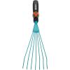 Balai à gazon Combisystem de Gardena : balai à main pour ramasser les déchets de jardin, largeur de travail 12 cm, en acier de qualité, poignée ergonomique, protection contre la corrosion (8919-20)(Balai à fleurs)