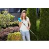 Balai à gazon Combisystem de Gardena : balai à main pour ramasser les déchets de jardin, largeur de travail 12 cm, en acier de qualité, poignée ergonomique, protection contre la corrosion (8919-20)(Transplantoir)