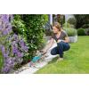 Balai à gazon Combisystem de Gardena : balai à main pour ramasser les déchets de jardin, largeur de travail 12 cm, en acier de qualité, poignée ergonomique, protection contre la corrosion (8919-20)(Balai à gazon)