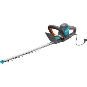 Taille-haies électrique EasyCut 500/55 de Gardena : taille-haies électrique avec moteur de 500 W, 55 cm de longueur de lame, écartement des dents de 18 mm, butée de protection (9832-20)(Longueur de lame: 50 cm | 550 W)