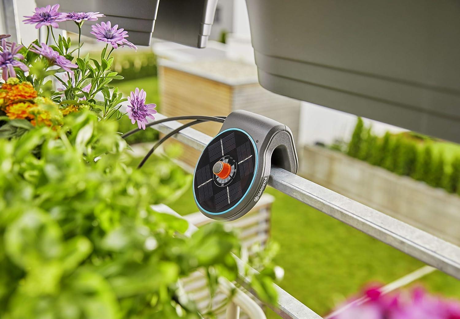imageArrosoir automatique de vacances pour jardinage urbain Gardena kit darrosage de plantes arrosage de jusqu 36 plantes 126520Kit darrosage Solaire