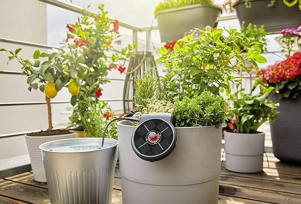 imageArrosoir automatique de vacances pour jardinage urbain Gardena kit darrosage de plantes arrosage de jusqu 36 plantes 126520Kit darrosage Solaire