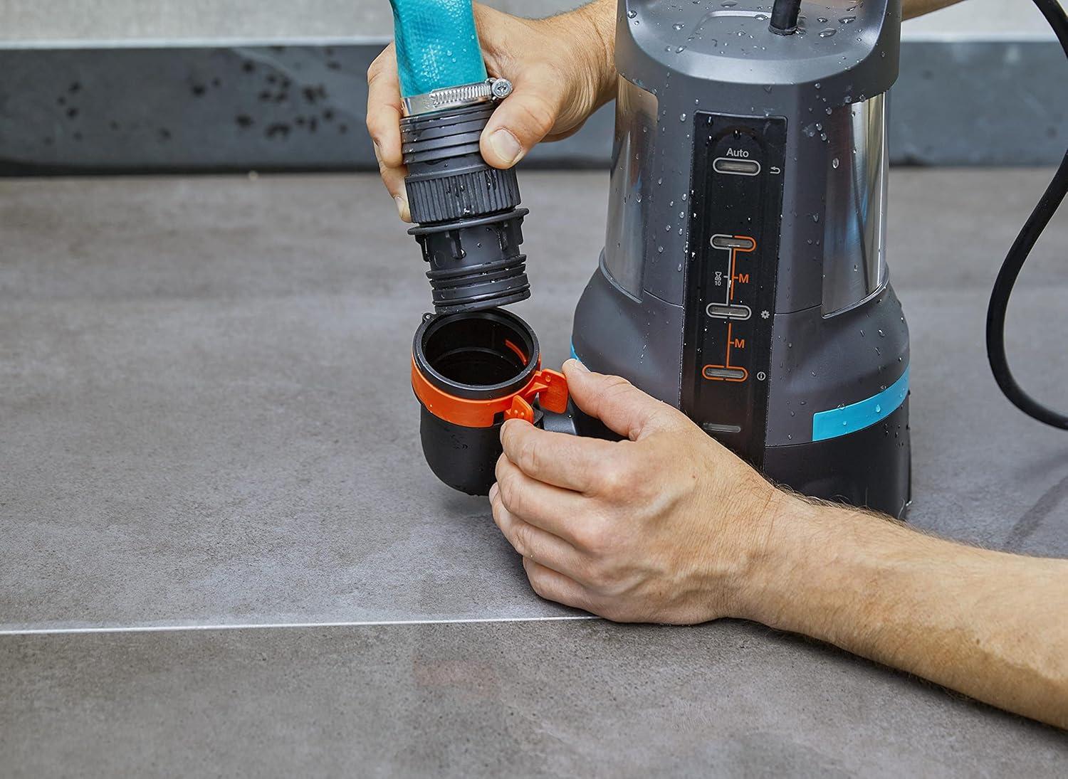 imageGARDENA Pompe vac subm eaux clairescharges 15000 pompe vacuation combine dbit 15000 lh aspir plat jsq 1 mm et jsq granulom 35 mm 550 W 0904820