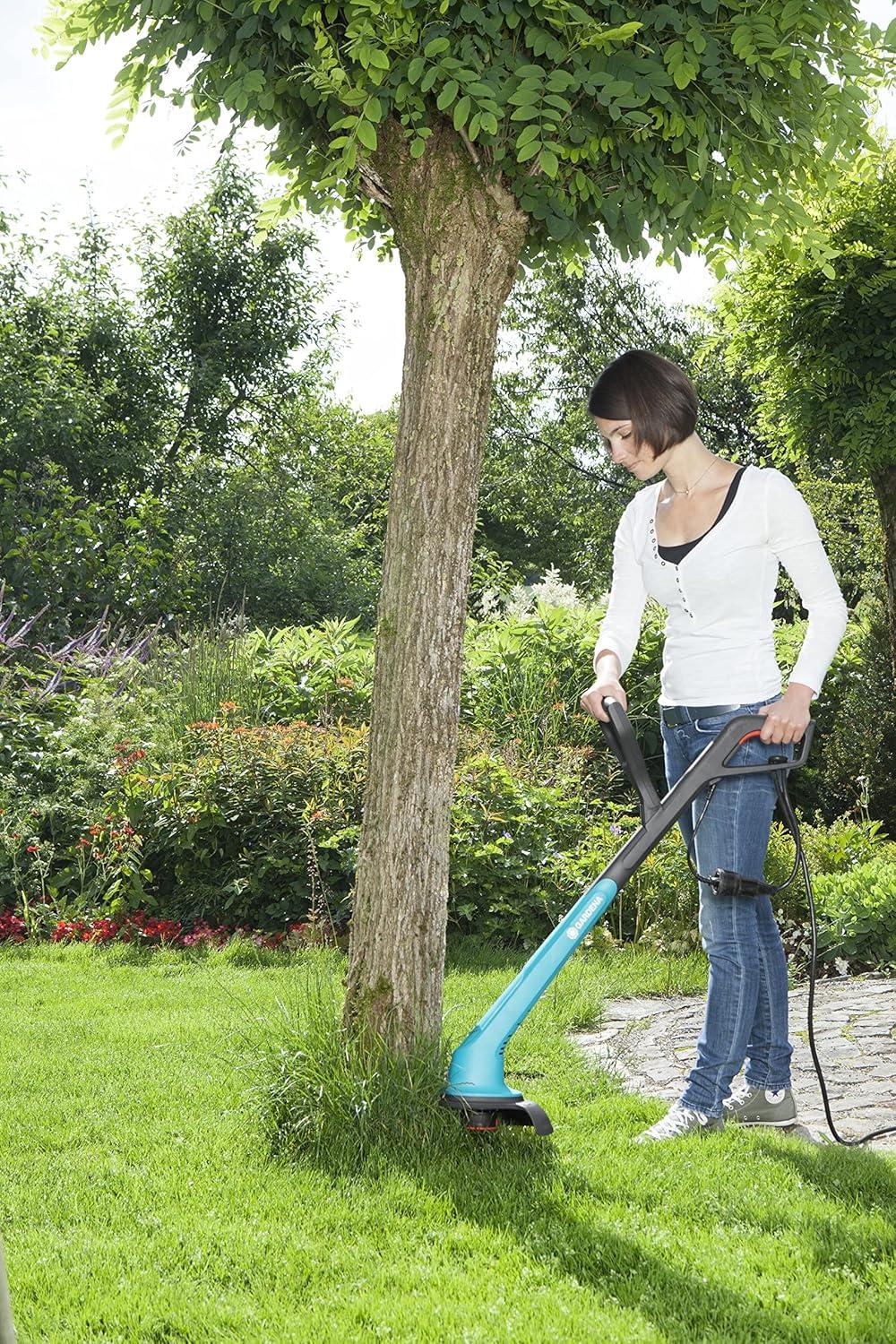 imageGardena Couvercle pour CoupeBordures Turbo SmallCut Art n 2401 pice de Rechange Originale Gardena pour la Protection de la tte de Tonte 0532820pour larticle n 9805 9806 9827