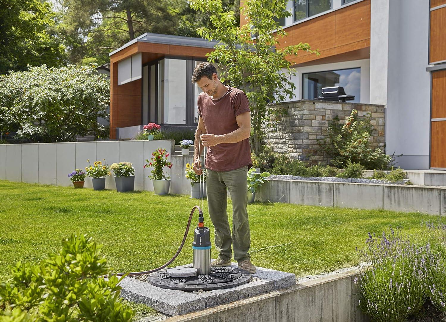 imagePompe immerge Gardena 59004 inox pompe immerge auto dbit de 5 900 lh avec filtre impurets fonctionnement silencieux protection contre le fonctionnement sec intgr 1768205900 lh avec automatique