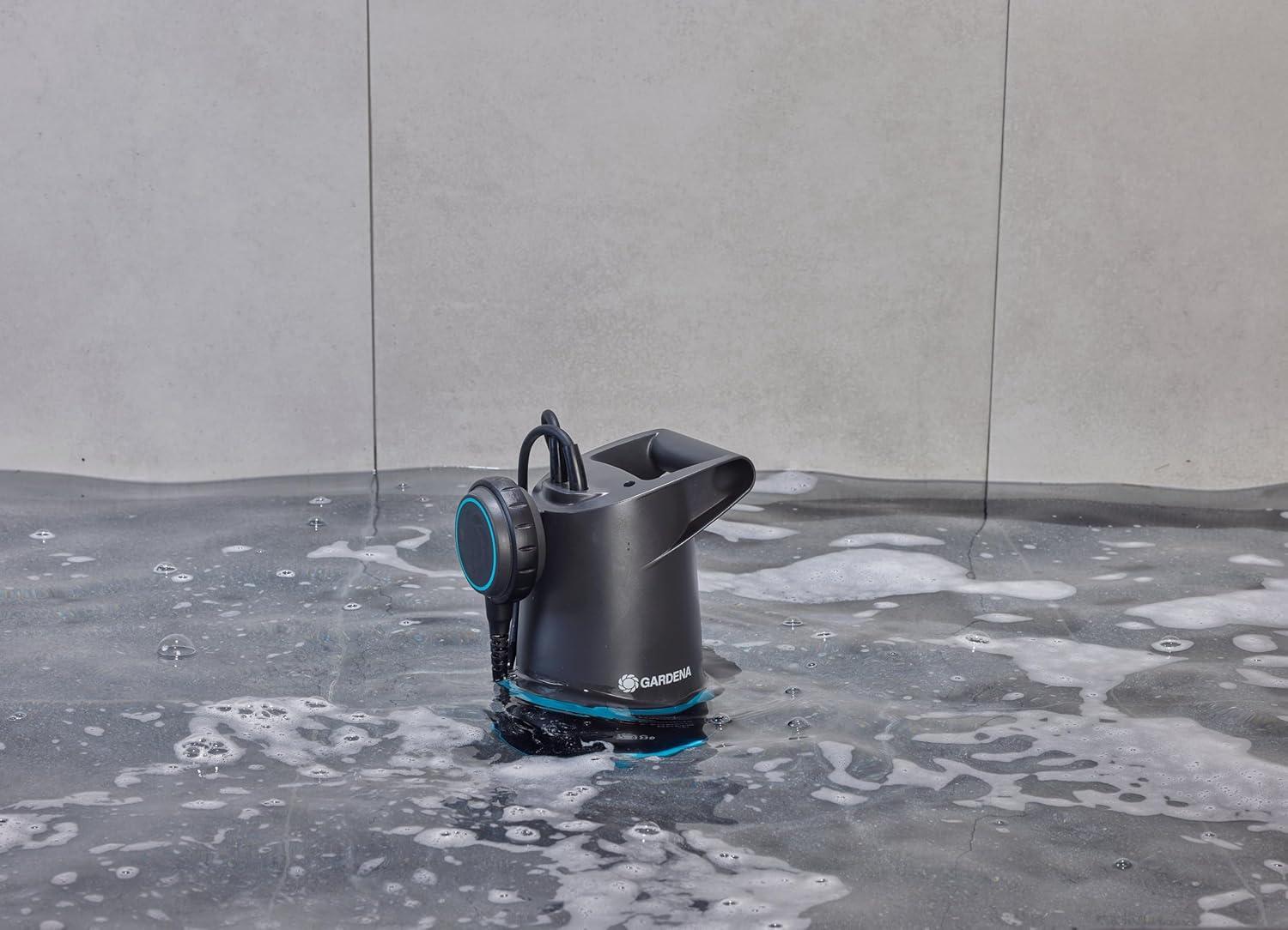 imagePompe submersible GARDENA 0901847 20000 lh 9 m